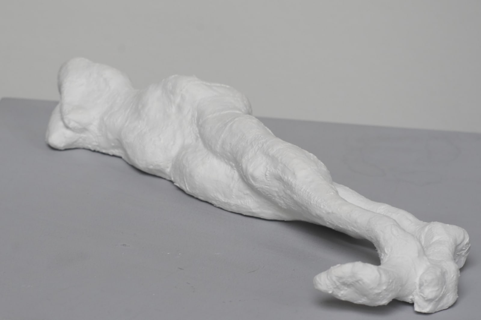Luella Bartley, Laying figure, 2022