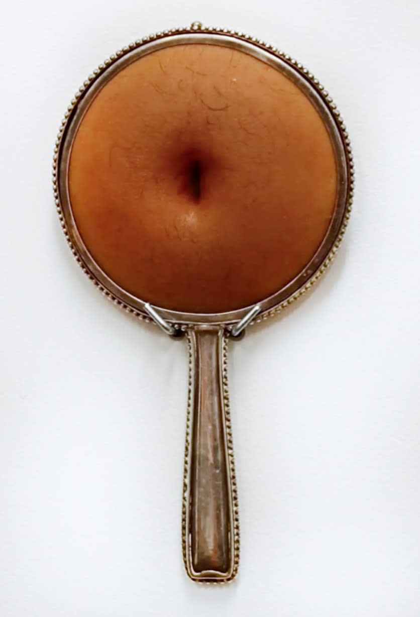 Manuela Benaim, Retratos navales, Navel Portrait III, 2025