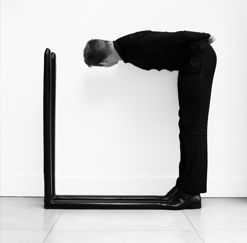 Jonny Briggs, Shoes to form a square, 2021