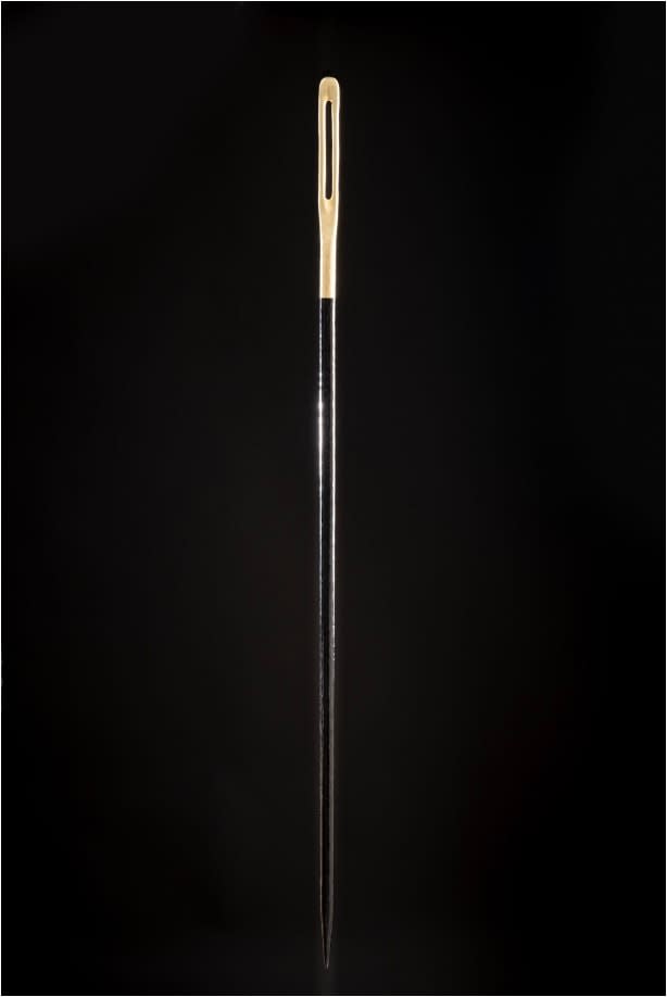 Makiko Harris, Sewing Needle 2 (Black and Gold), 2024