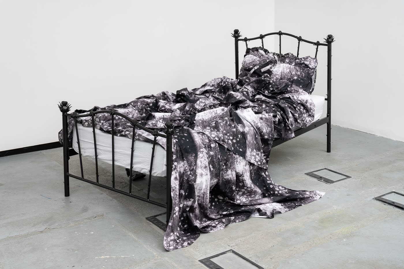 Maddy Plimmer, A Bed for Resting, 2023