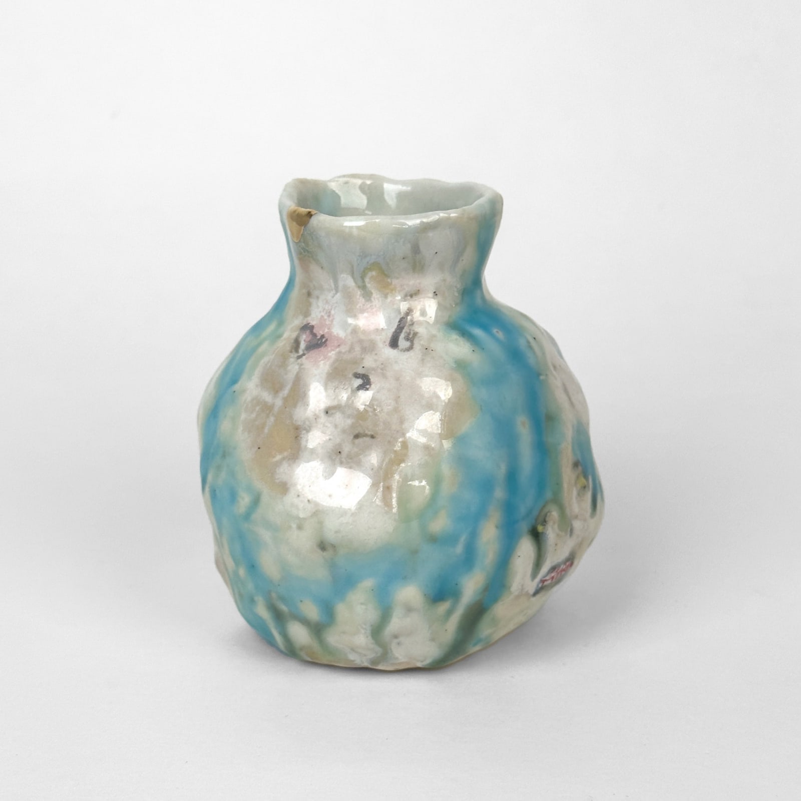 Rena Kudoh, Small Urn #2, 2022