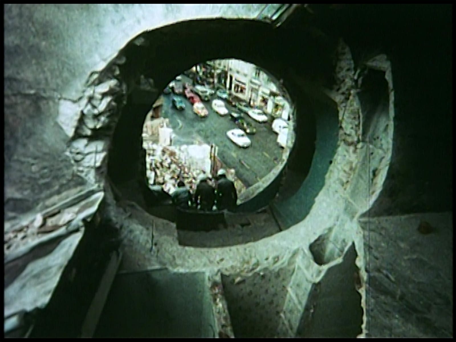 Gordon Matta-Clark, Conical Intersect, 1975
