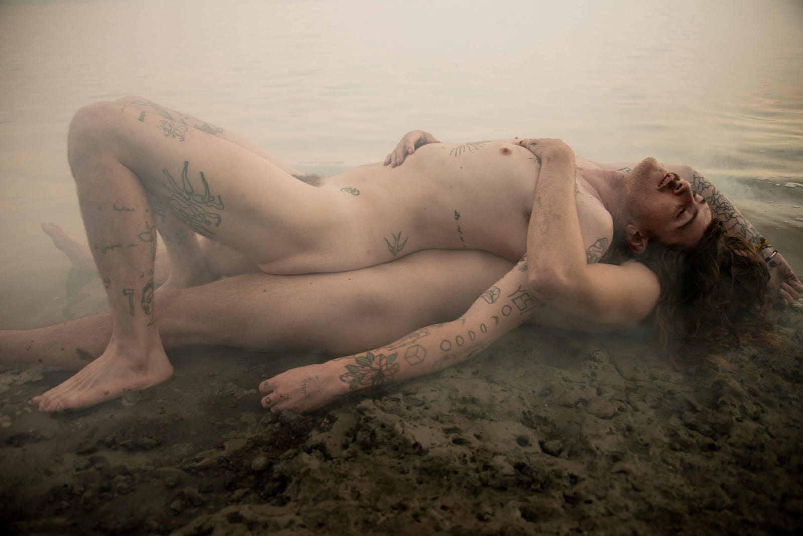 Tia Ranginui, Trapped in your arms/Te Po, 2022