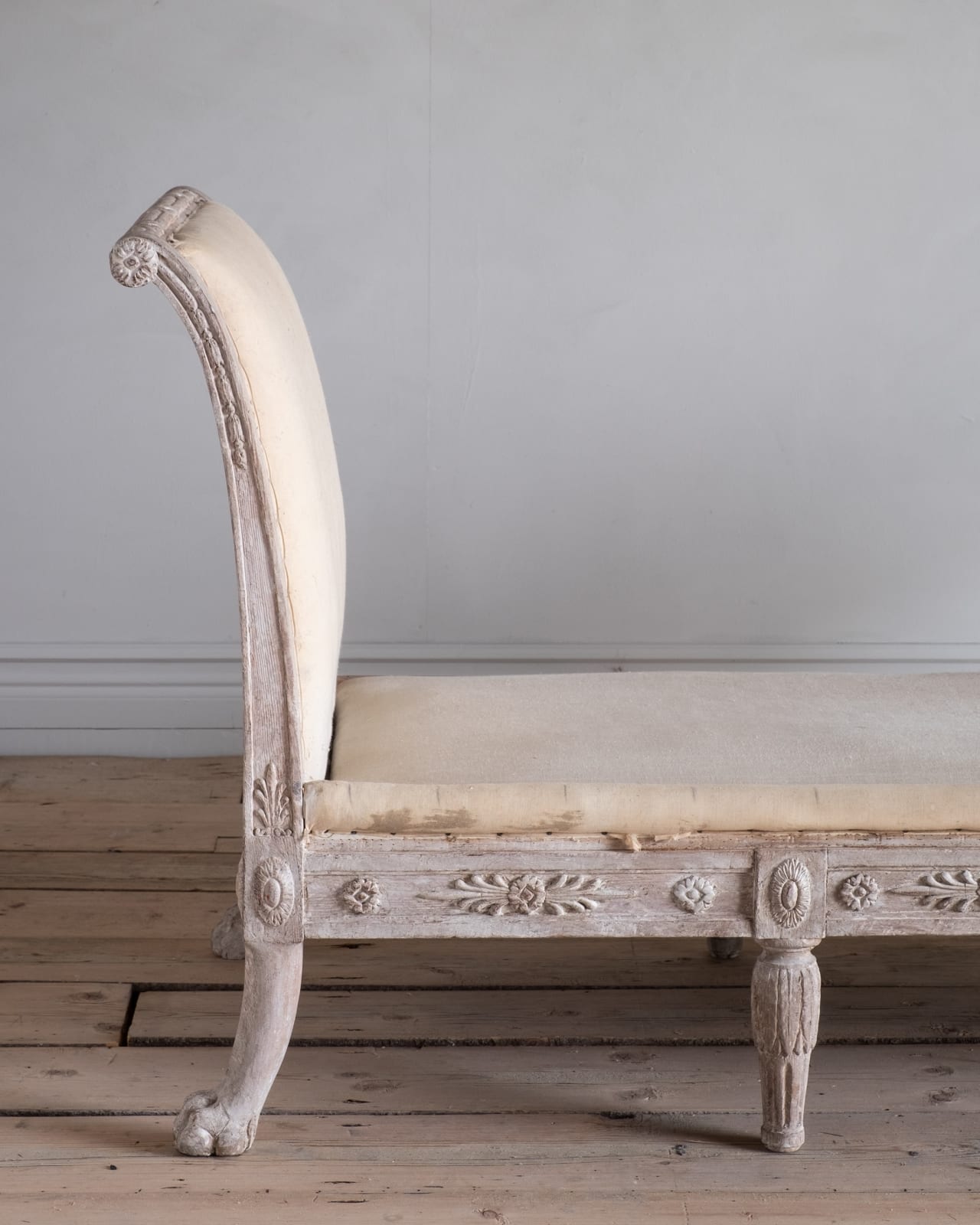 Empire Daybed,