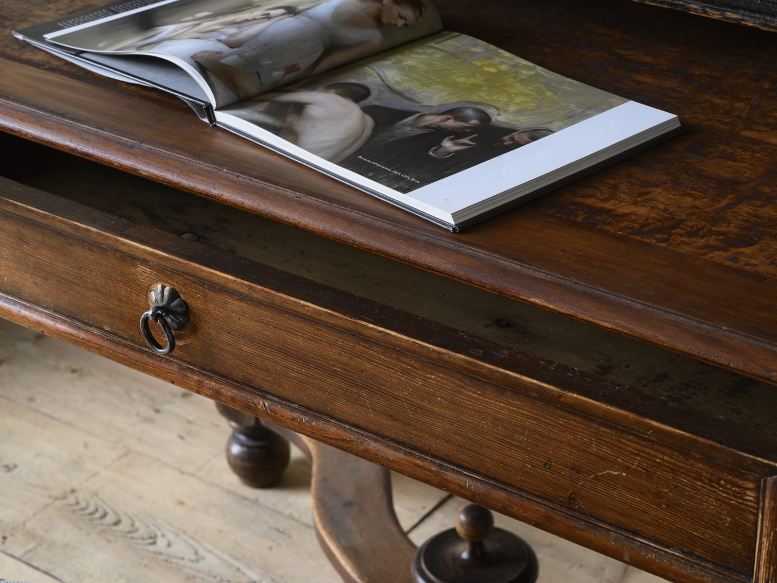 Baroque Table,