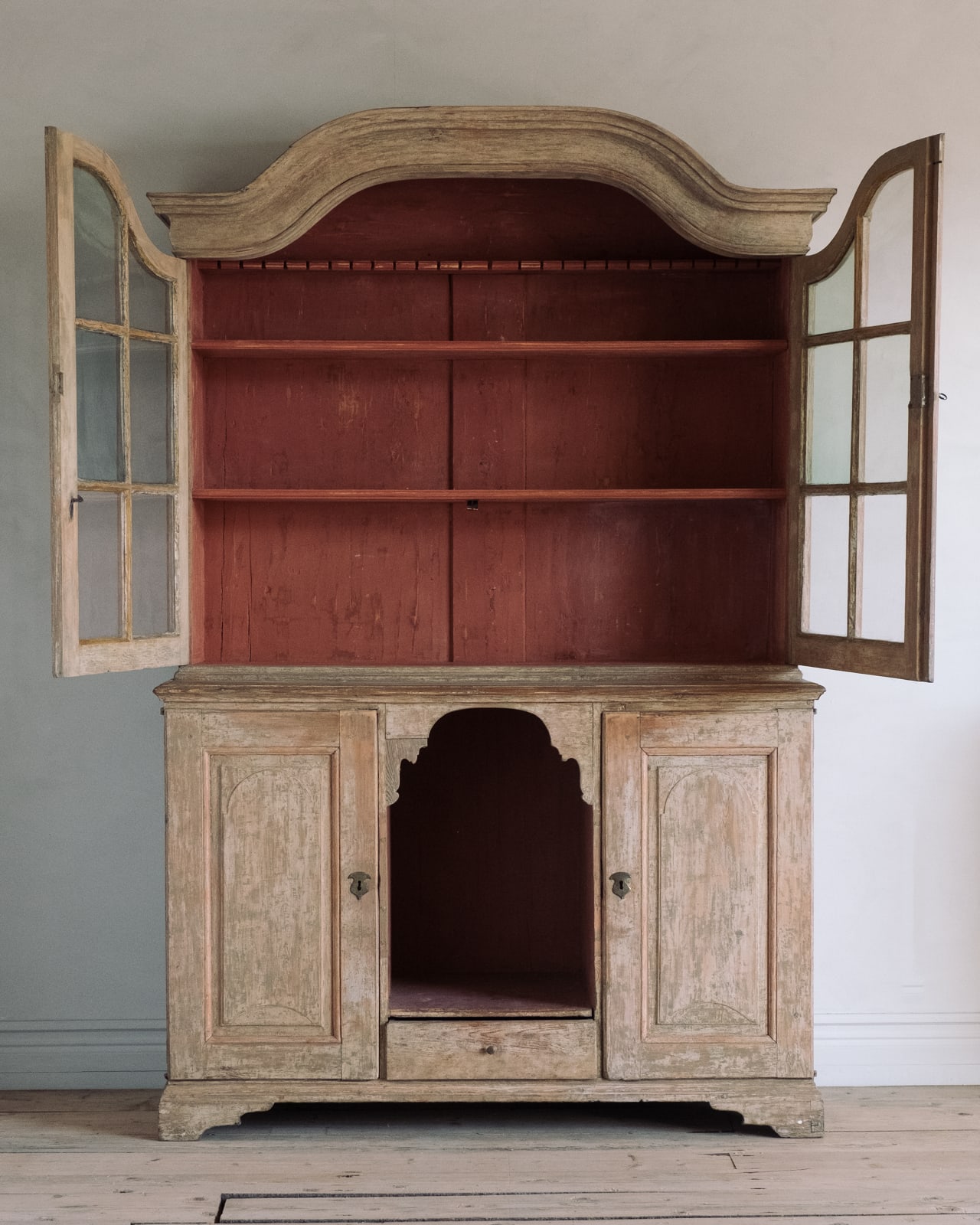Rococo Vitrine Cabinet,