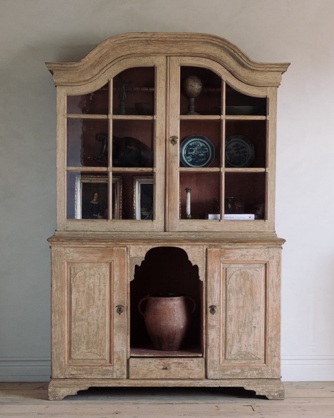 Rococo Vitrine Cabinet,