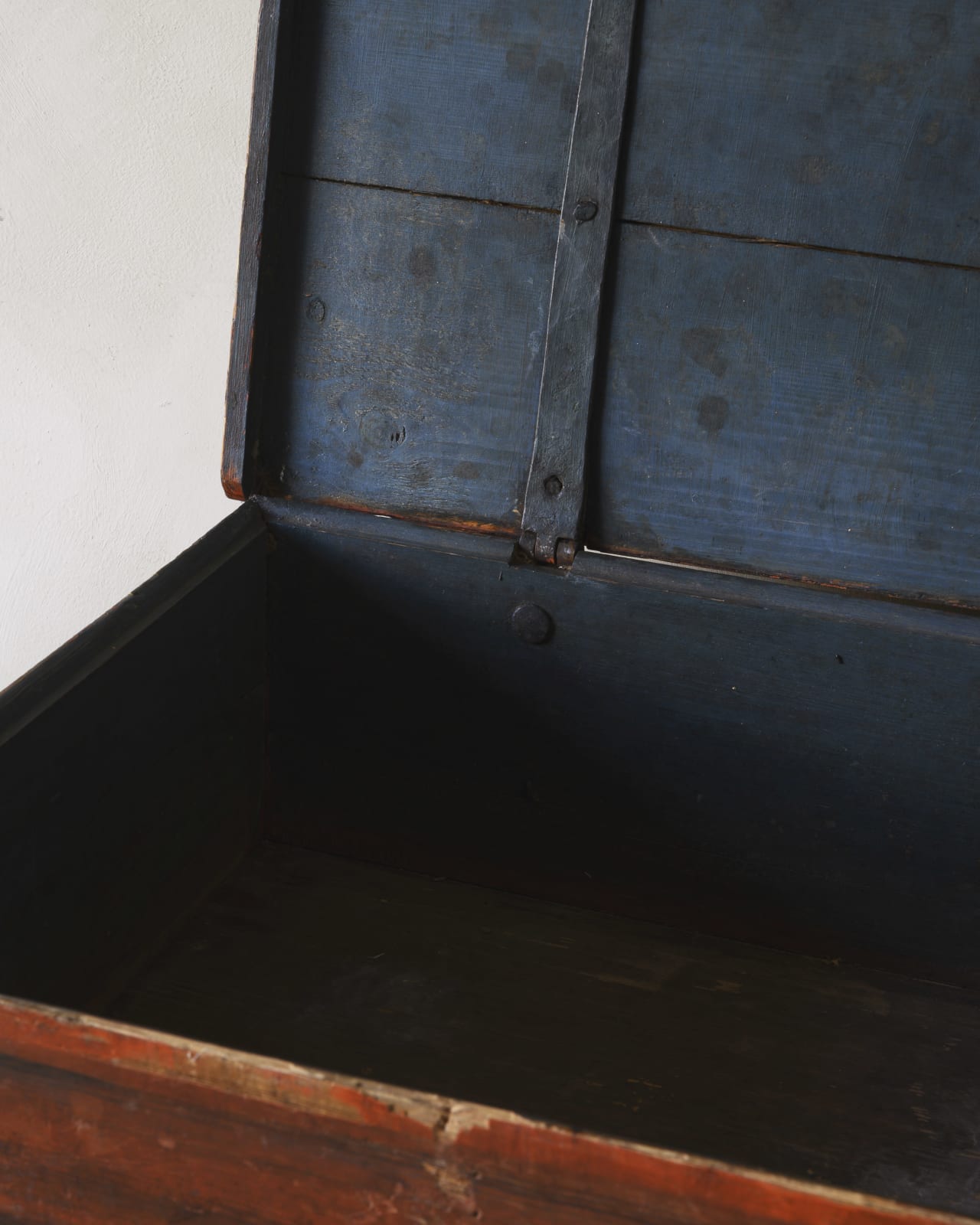Table Top Box / Chest,
