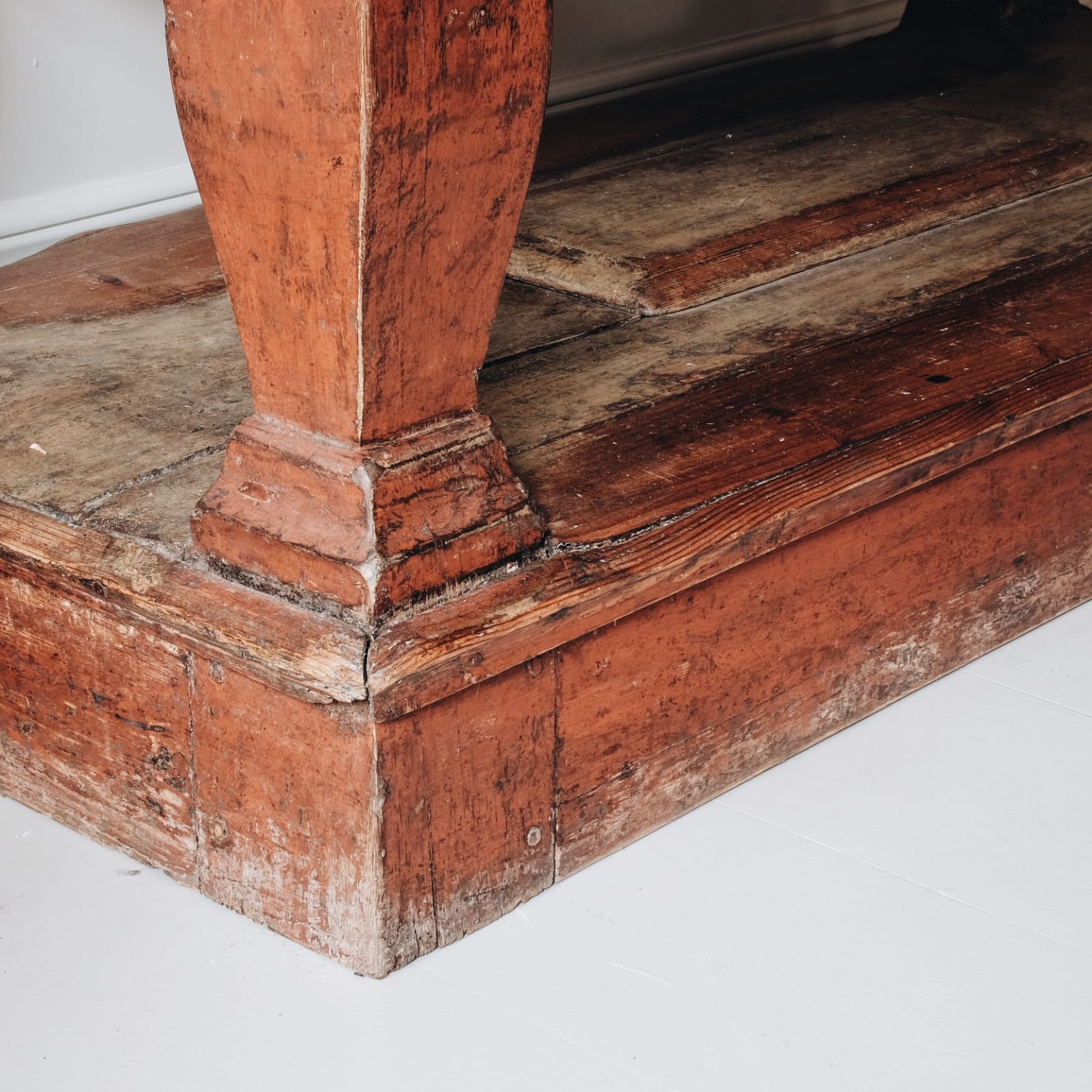 Baroque Table,