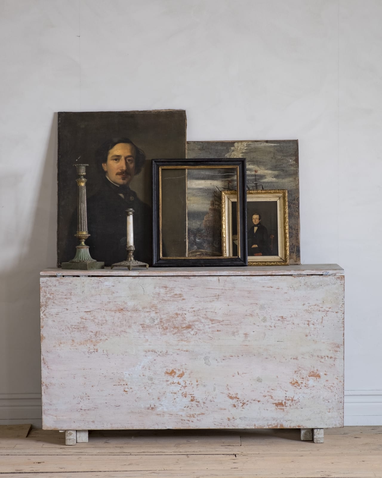 Gustavian Drop Leaf Table,