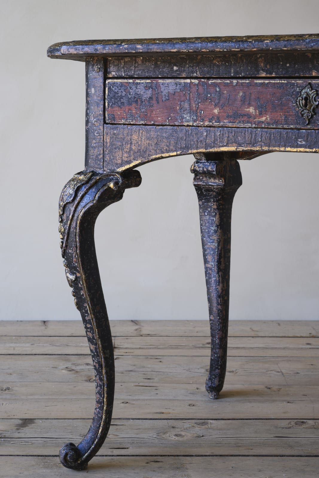 Baroque Table,