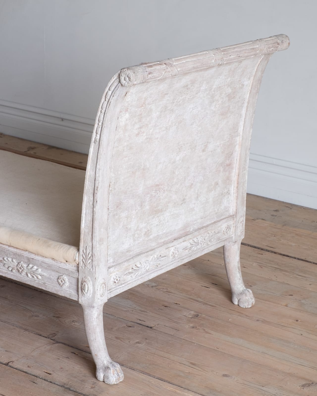 Empire Daybed,