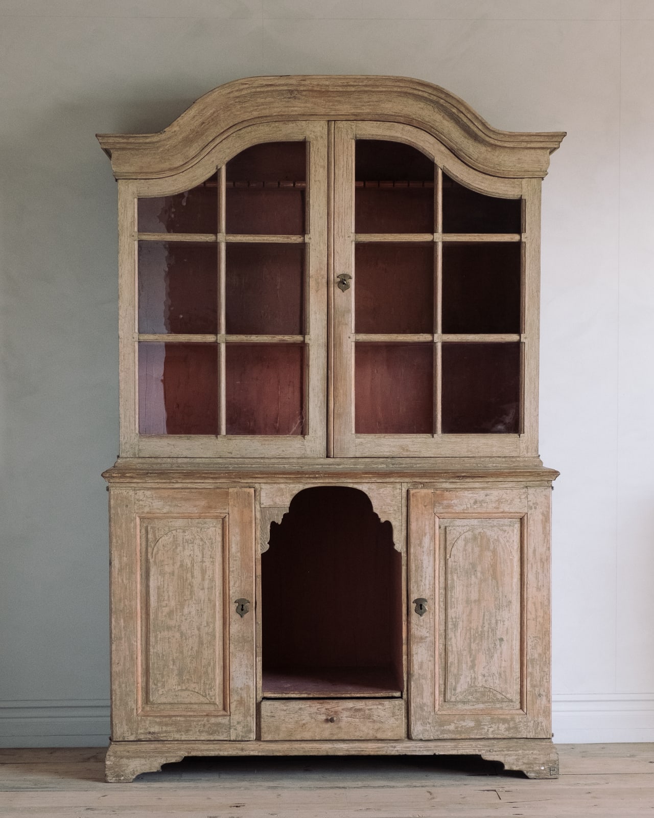 Rococo Vitrine Cabinet,