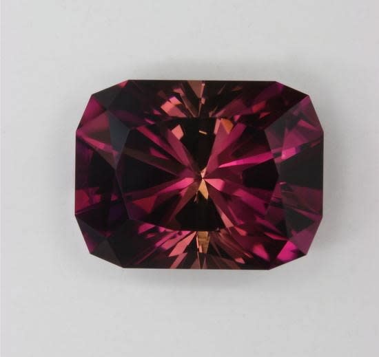 Purple Barion cut 4.70 ct