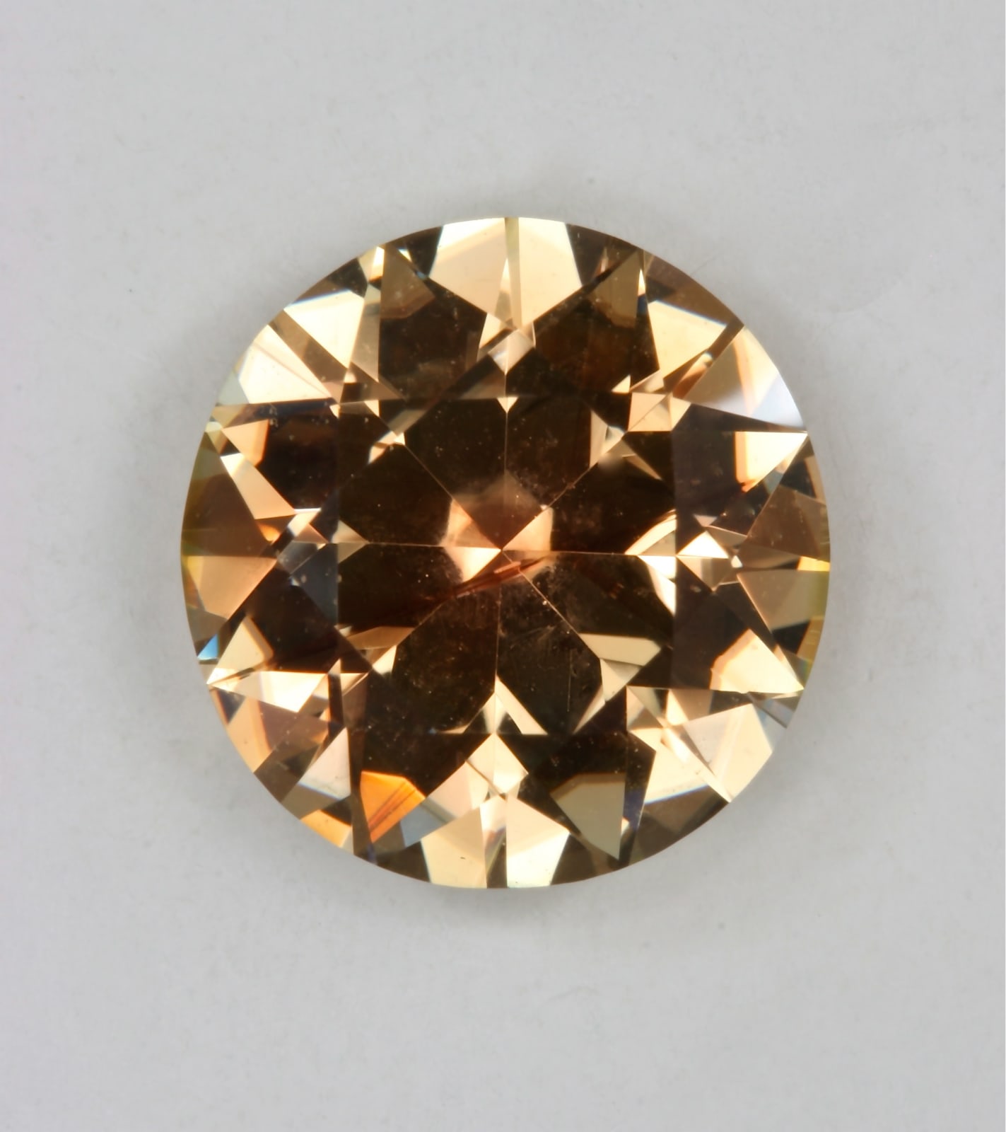 Orange Round 2.65 ct