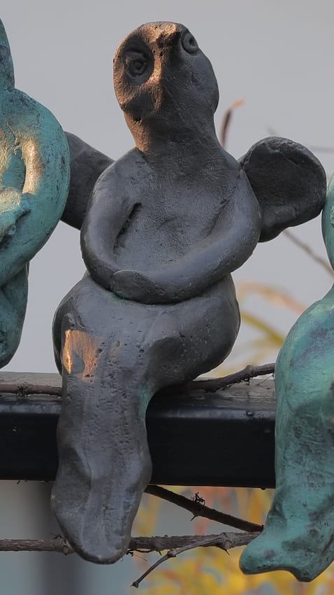 Dong Zi 東子, Twelve Little Birdmen No.1 十二个小鸟人之一, 2015