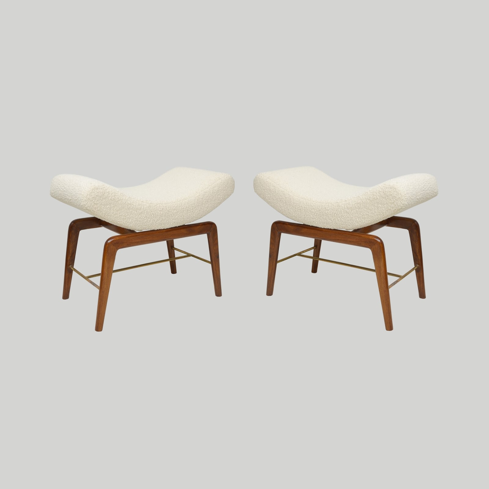 Custom Pair of Mid-Century-inspired Mahogany Benches upholstered in Boucle Fabric, 21st century