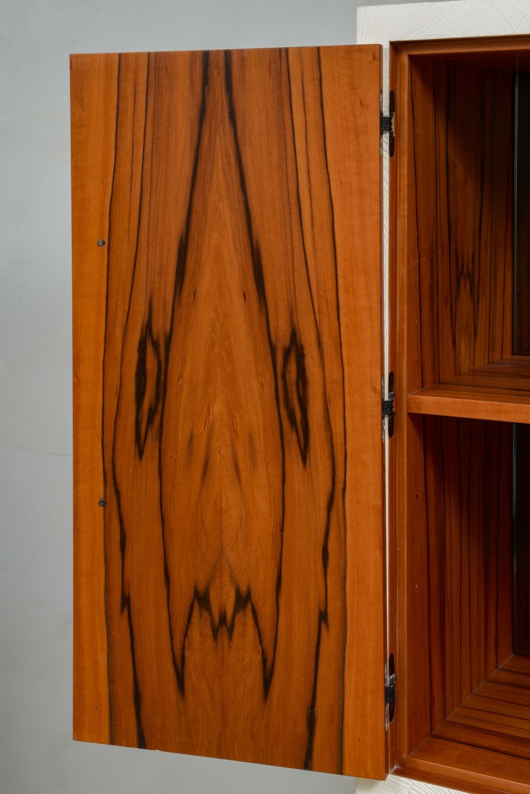 Atelier Stefan Leo, Bespoke Cristobal Cabinet, 21st century