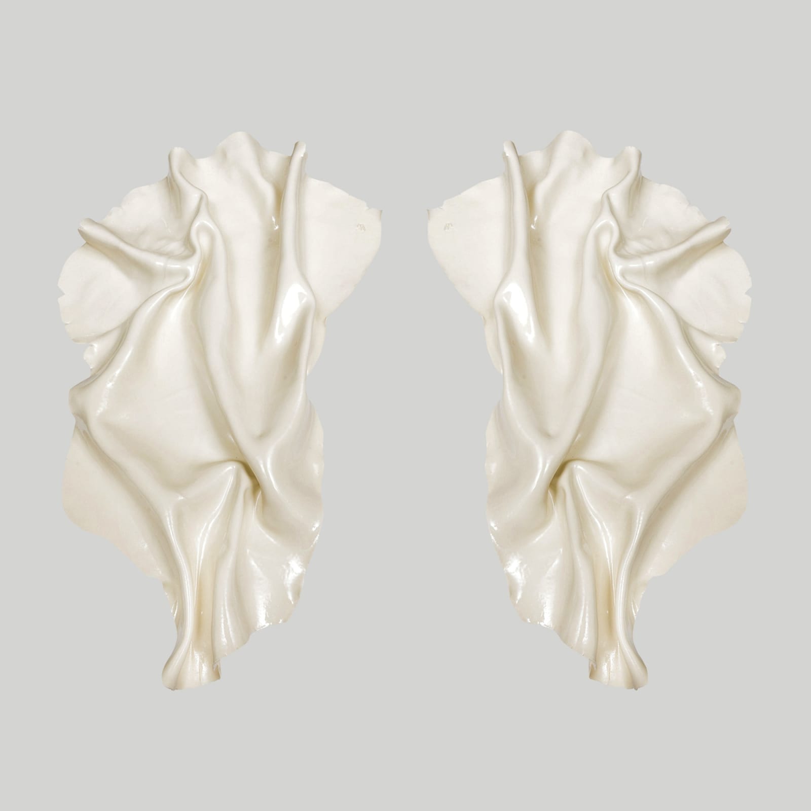 Dora Stanczel, Pair of Bespoke French Ceramic Froissé Sconces, 21st century