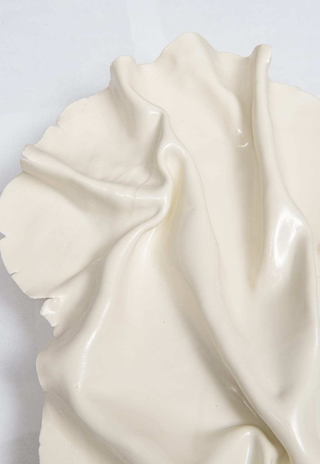 Dora Stanczel, Pair of Bespoke French Ceramic Froissé Sconces, 21st century