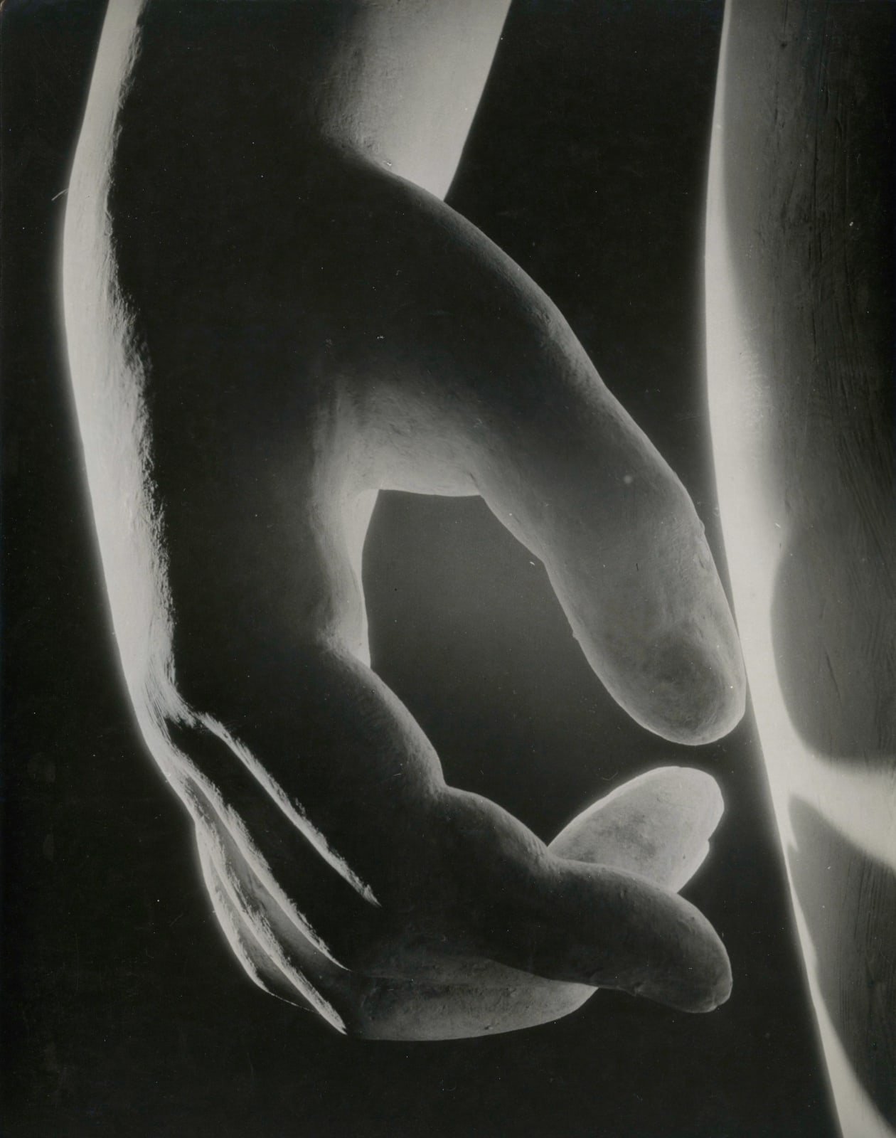 André Steiner, Main d'une des trois Nymphes d'Aristide Maillol, ca. 1935