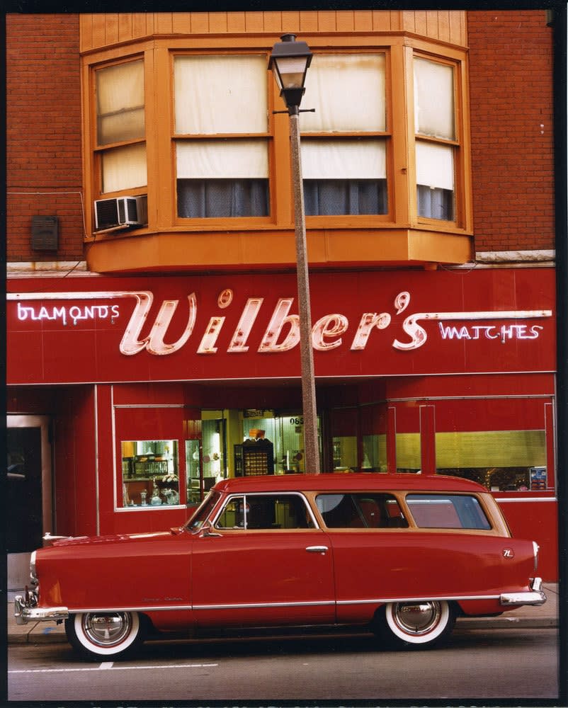 Bruce Wrighton 1953 Nash Rambler, Wilber's Jewelers, Johnson City, NY Tirage C-print postérieur Dim. papier: 20 x 25 cm