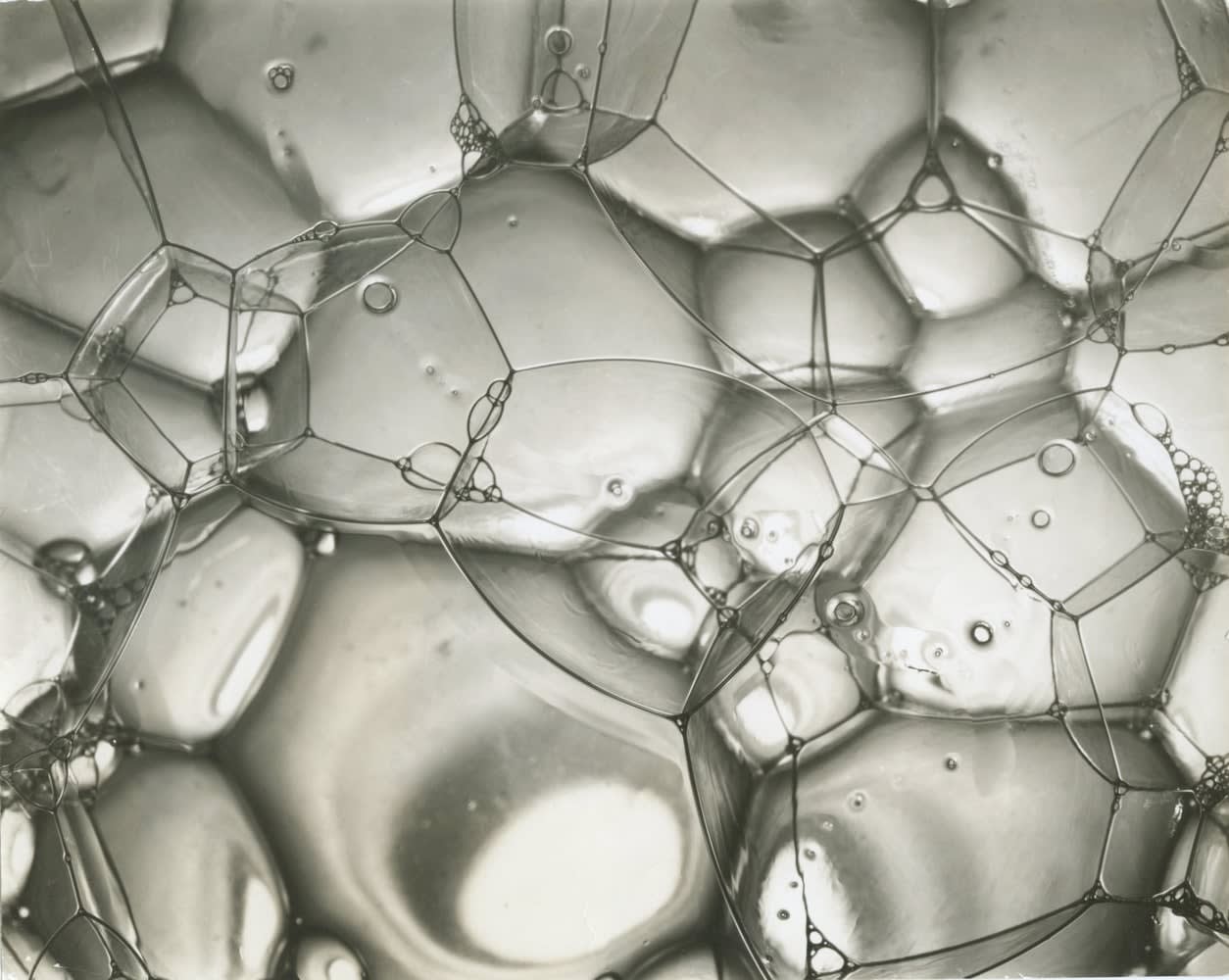 Berenice Abbott, Soap bubbles, 1946