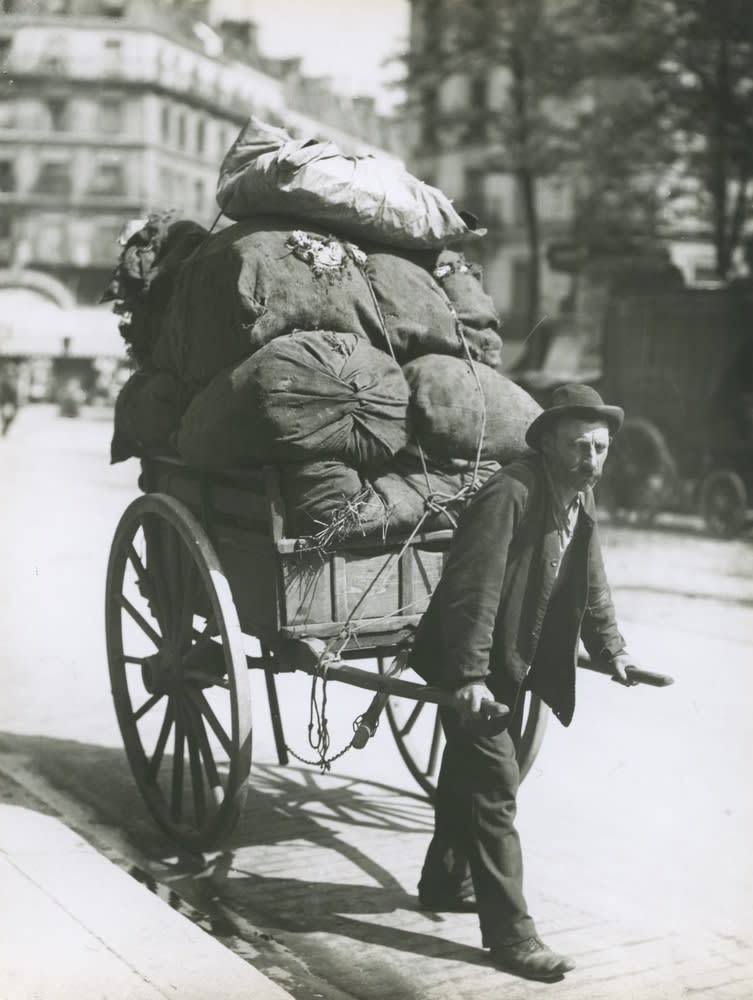 Eugene Atget, Avenue des Gobelins, 1901