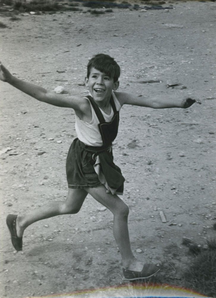 Sabine Weiss Paris Tirage gélatino-argentique d'époque réalisé par l'artiste 22,8 x 29,7 cm Dim. papier: 22,8 x 29,7 cm