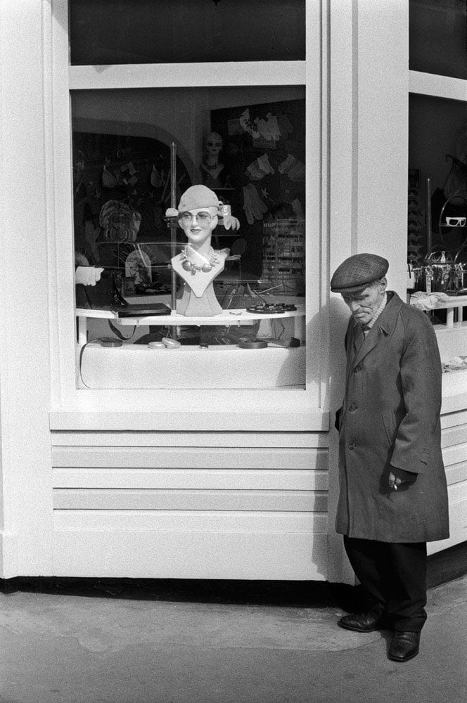 Homer Sykes, Covent Garden boutique, 1980