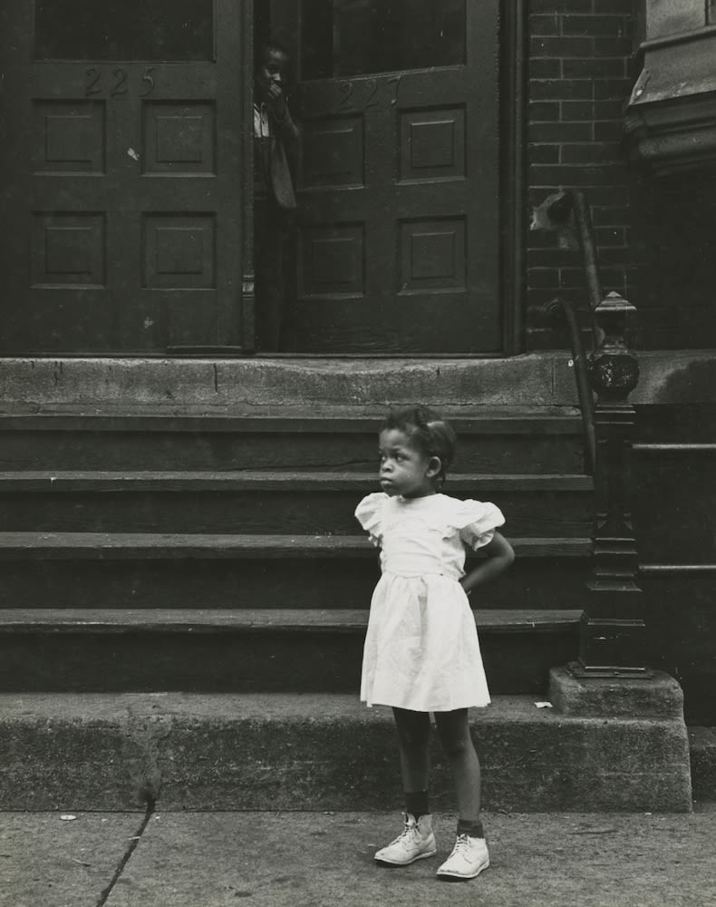 Marvin E. Newman Little Girl, Chicago Tirage gélatino-argentique d'époque Dim. papier: 19 x 24,2 cm