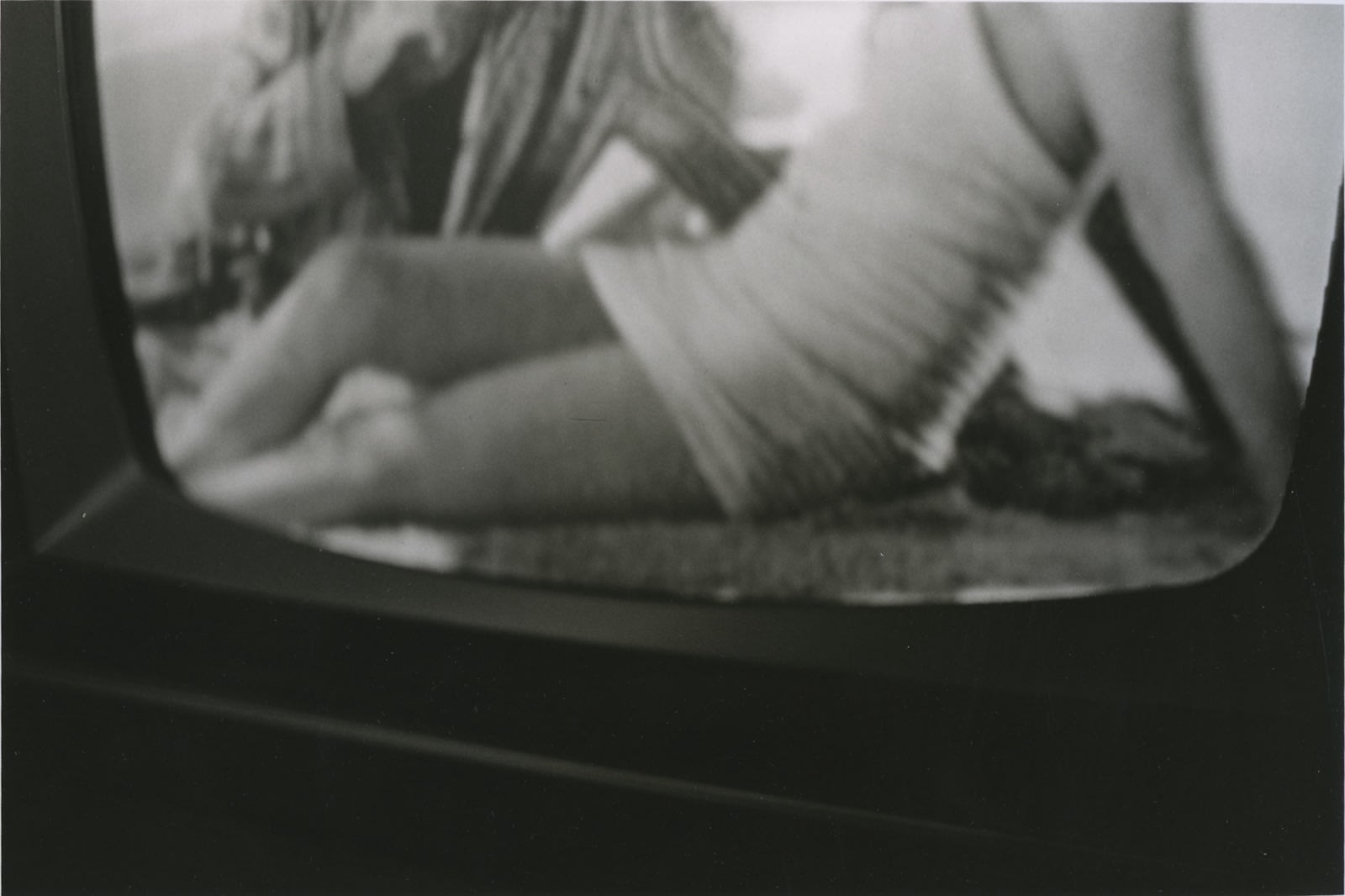 Tom Arndt T.V. Screen, Minneapolis Tirage gélatino-argentique d'époque, réalisé par l'artiste 13,8 x 20,8 cm Dim. papier: 27,5 x 35,3 cm