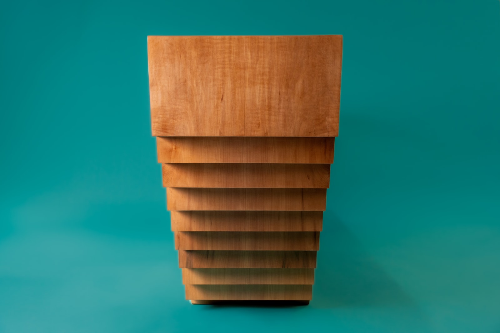 Mehdi Dakhli, Hôtel du Lac Cabinet, 2025