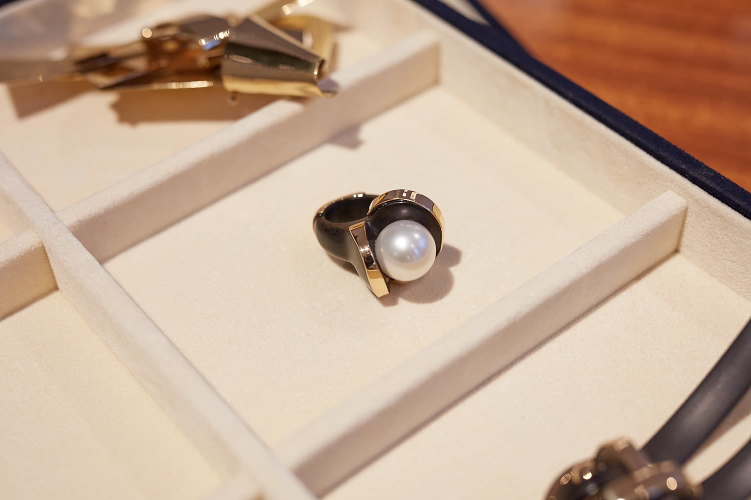 Sophia Vari, Médée II Ring, 2010
