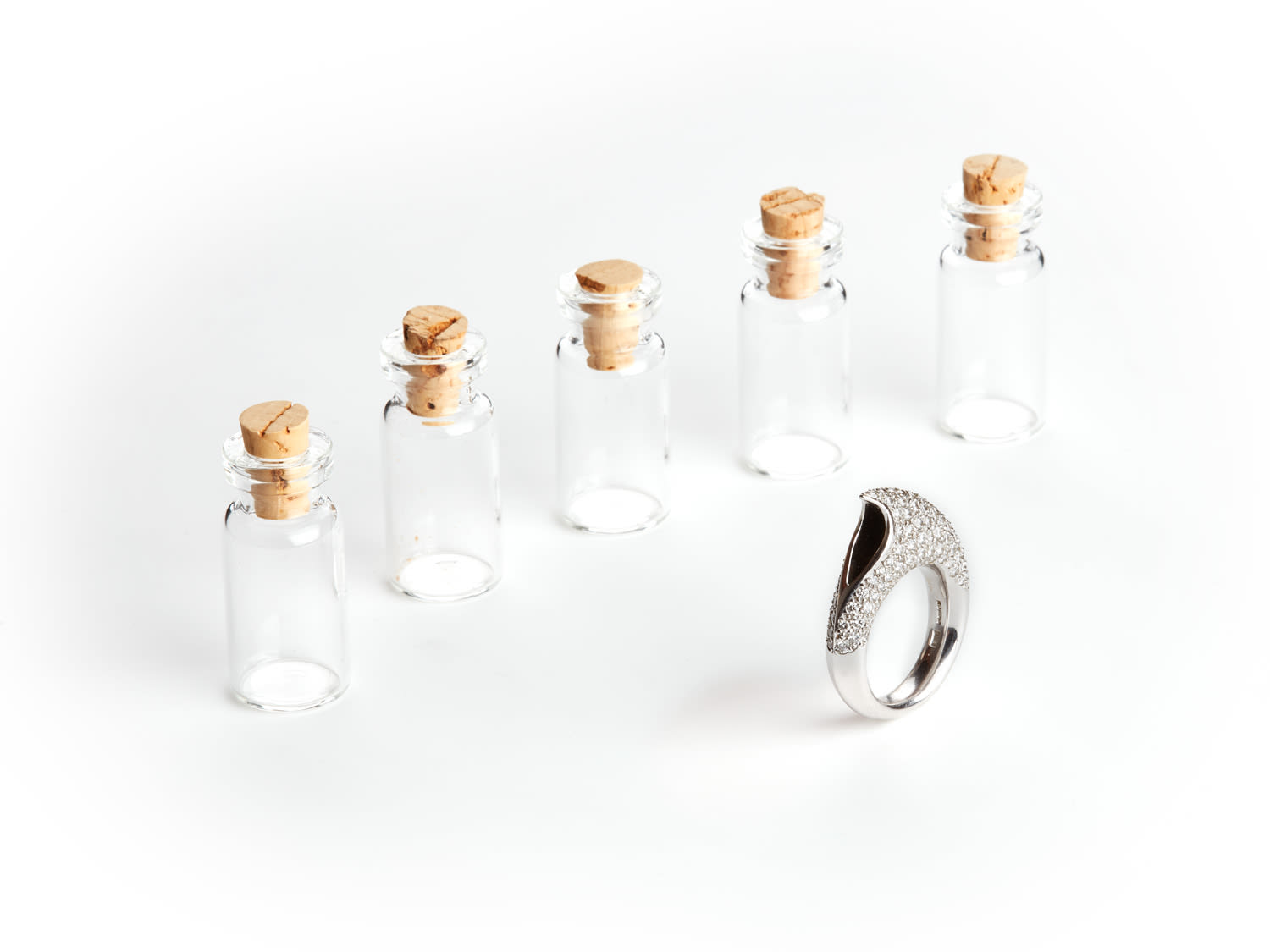 Sam Taylor-Johnson, Tear Catcher Ring, 2003