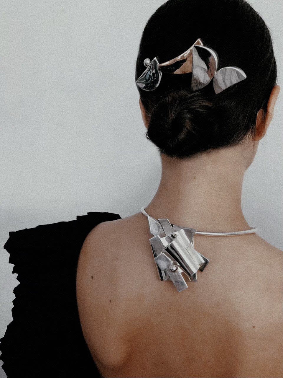 Sophia Vari, Pélias Brooch, 2007