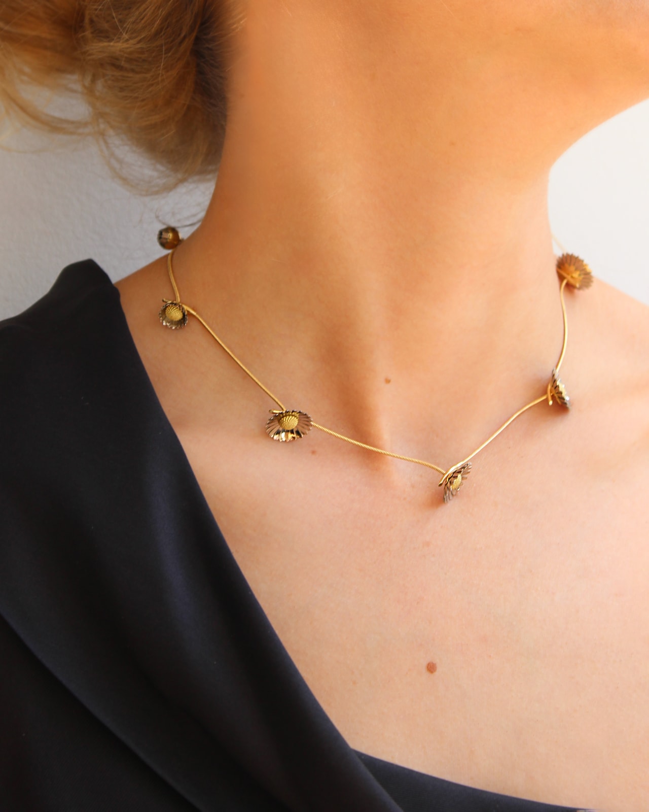 Christopher Thompson Royds, All Gold Daisy Chain Necklace