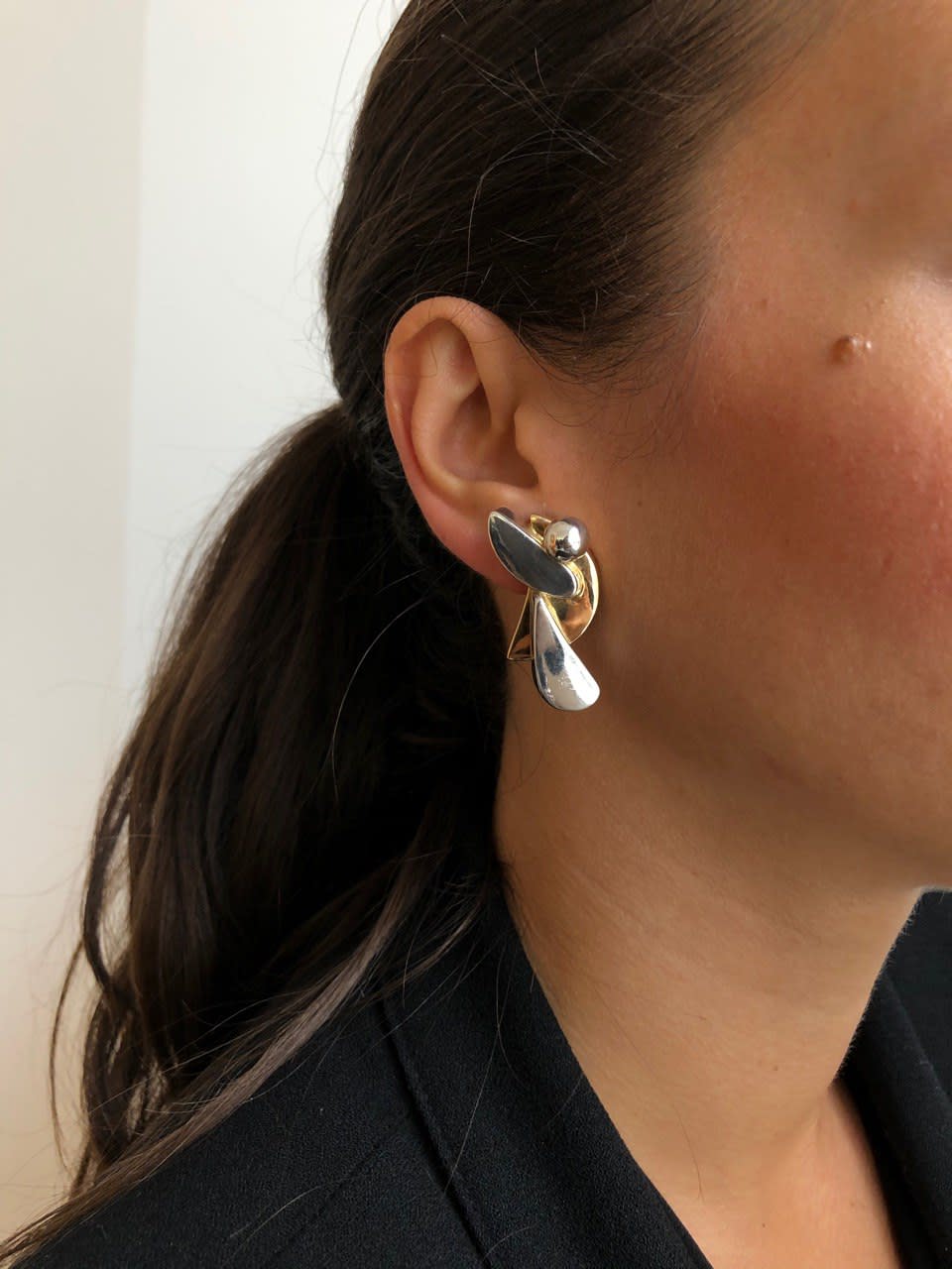 Sophia Vari, Pélias Earrings, 2007