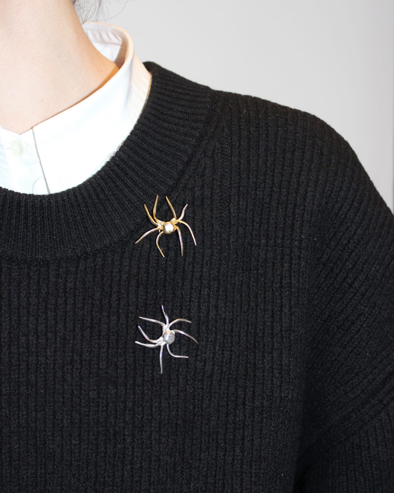 Sue Webster, Spider pin, 2022