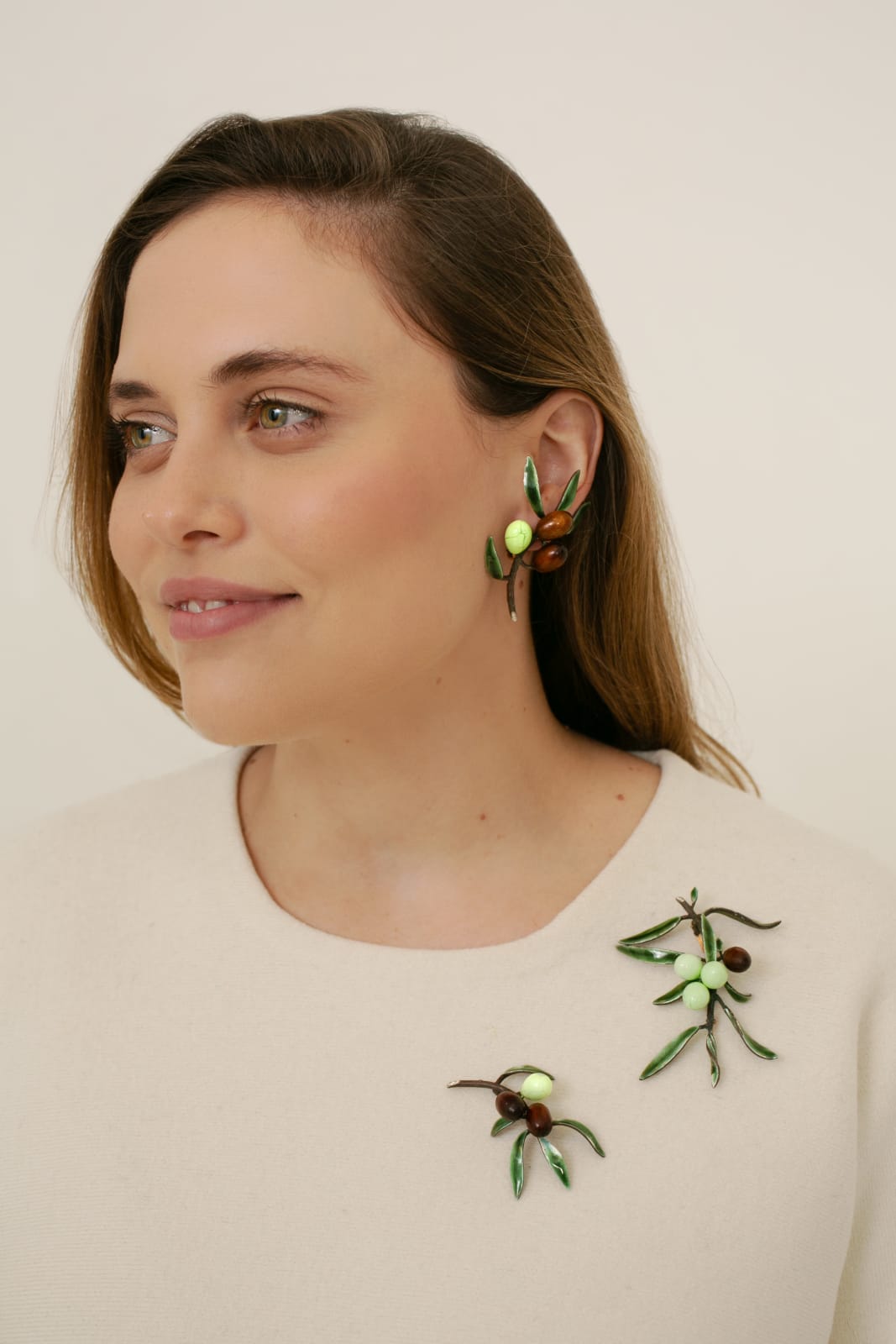 Luz Camino, Small Olive tree branch brooch