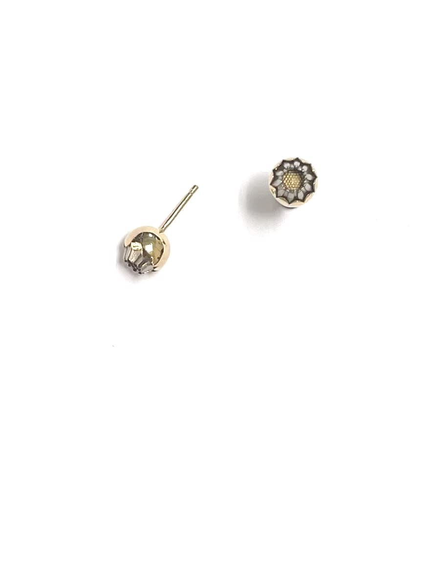 Christopher Thompson Royds, All gold Daisy closed studs