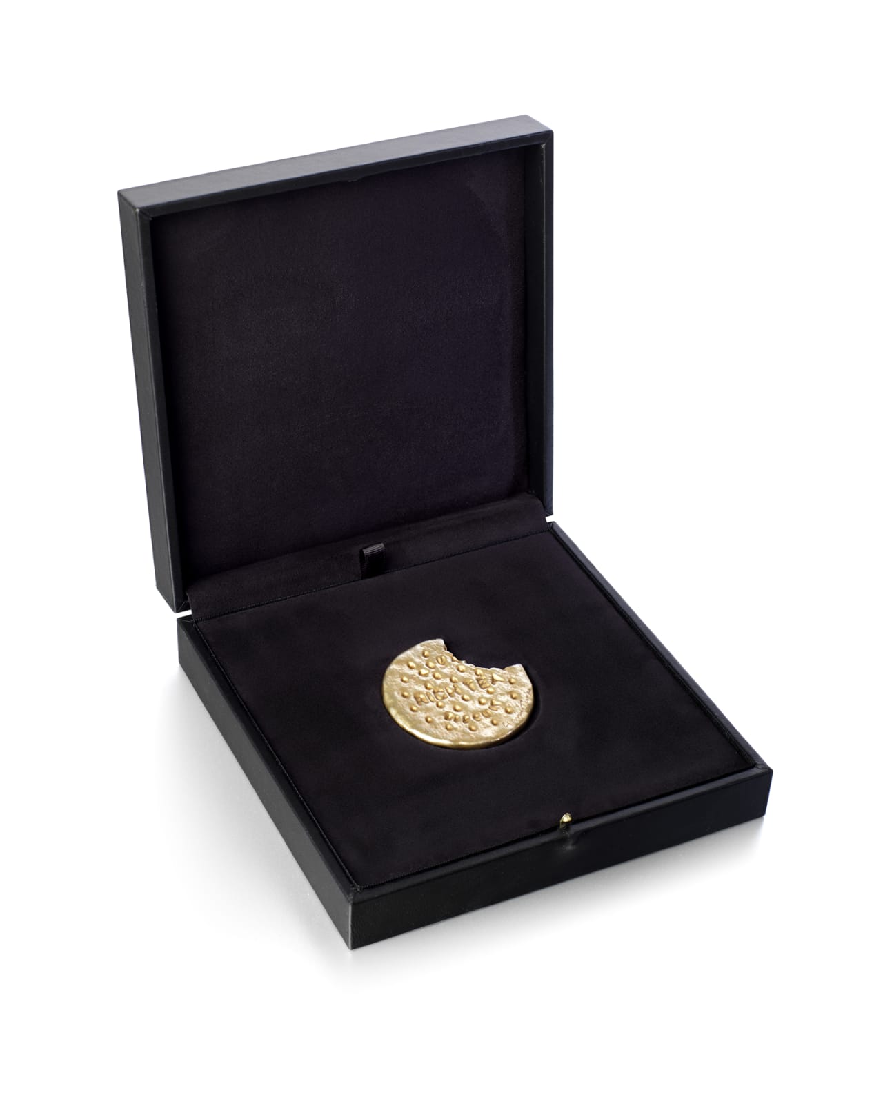 Gavin Turk, Ceremonial Biscuit, Large Pendant, 2014
