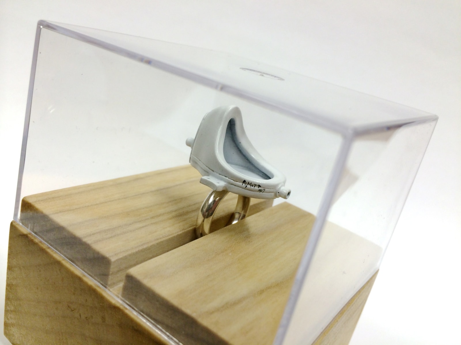 Mike Chavez-Dawson, Duchamp's Ring, 2013