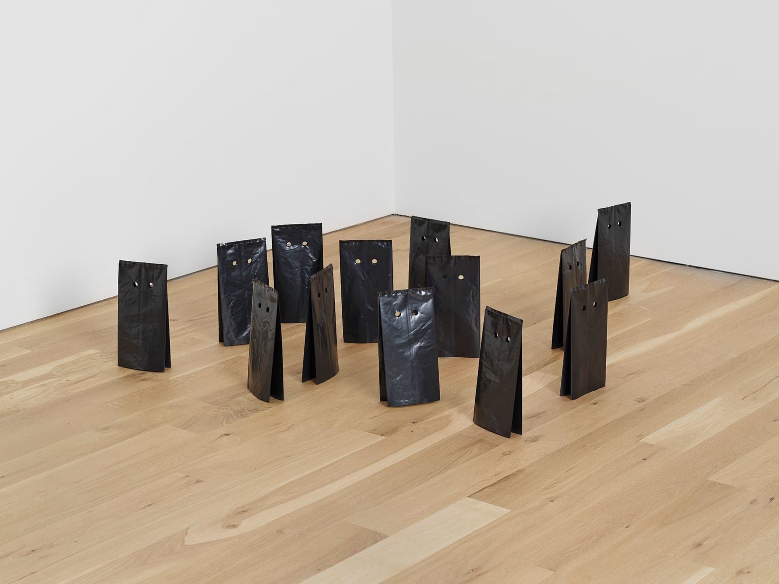 Lucia Nogueira, Mask, 1986