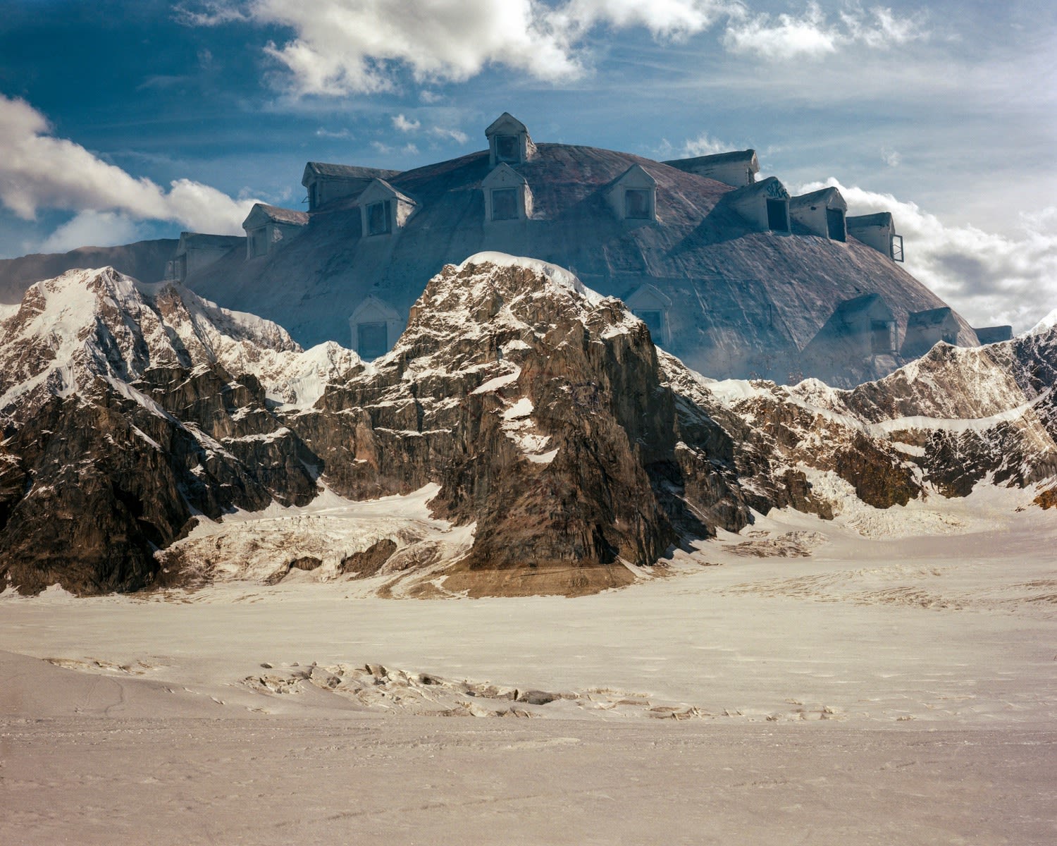 MIKE VOS, Contemplating Their Own Absence, 2022