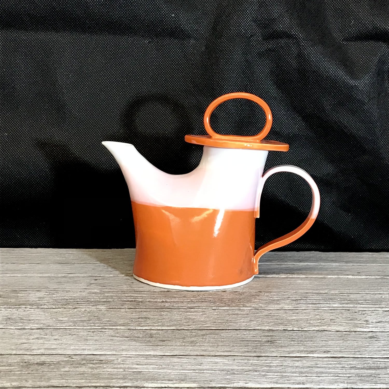 Richard Pomeroy, Small Tea Pot, 2022