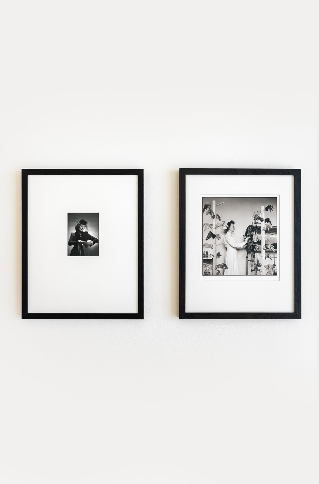 Lee Miller, Surgical Gloves are sterilised and dried on stands, Churchill Hospital, Oxford, England, 1943