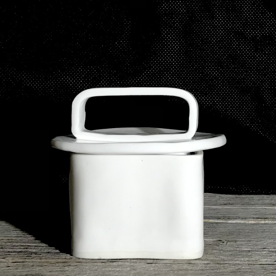 Richard Pomeroy, Salt Box, 2022