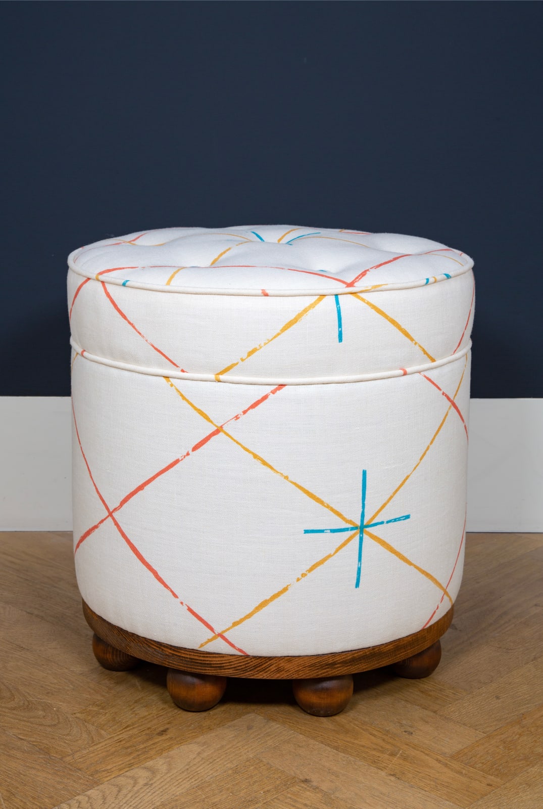 Georgie Hopton Produce, Pouffe no.4